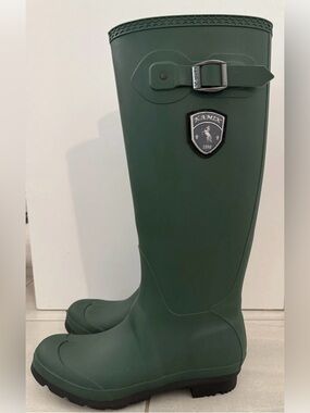 Kamik Size 8 Forest Green Waterproof Rubber Rain Boots NWT Made in Canada